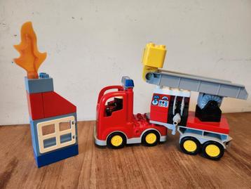 Duplo 10592 - Brandweertruck beschikbaar voor biedingen