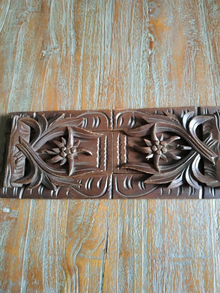 Vintage Zwitsers houtsnijwerk opvouwbare boekensteunen ., Antiek en Kunst, Curiosa en Brocante, Ophalen of Verzenden
