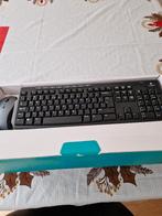 Logitech toetsenbord en muis., Computers en Software, Ophalen, Gebruikt, Toetsenbord en muis-set