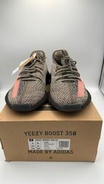 Yeezy Boost 350 V2 Ashto 42,5 NEW, Kleding | Heren, Schoenen, Ophalen of Verzenden, Nieuw, Overige kleuren