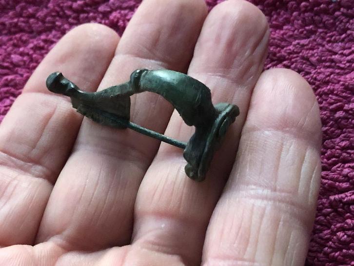 Bodemvondst Romeinse Knik boog FIBULA top patina romeins, Antiek en Kunst, Antiek | Koper en Brons, Brons, Verzenden