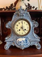 Delfts Blauwe Mantelklok - Defect, Antiek en Kunst, Antiek | Klokken, Ophalen of Verzenden