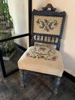 Antieke stoel met handgeborduurde bekleding, Antiek en Kunst, Antiek | Meubels | Stoelen en Banken, Ophalen