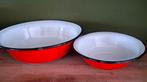 2 rood wit emaille schalen, Antiek en Kunst, Antiek | Emaille, Ophalen of Verzenden