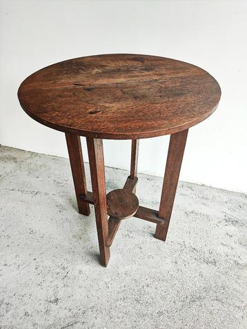 Bijzettafel  beschikbaar voor biedingen