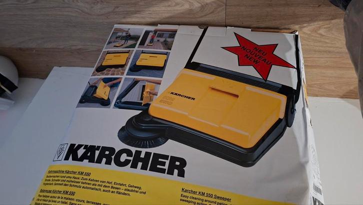 Kärcher KM 550 Handveegmachine - nieuw, Tuin en Terras, Veegmachines, Zo goed als nieuw, Ophalen of Verzenden