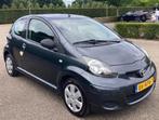 Toyota Aygo 1.0 12V Vvt-i 3DRS MMT 2010 Grijs, Voorwielaandrijving, Stof, 4 stoelen, 68 pk