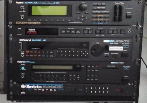 ≥ Vintage analoge Roland SUPER JX (MKS-70). — Synthesizers