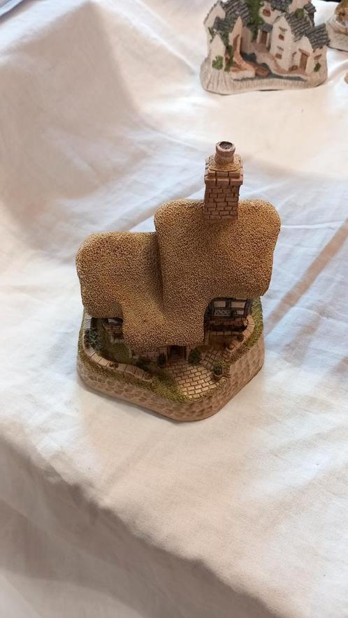 David Winter 'Blossom Cottage' Miniatuur Huisje, Huis en Inrichting, Woonaccessoires | Overige, Gebruikt, Ophalen of Verzenden
