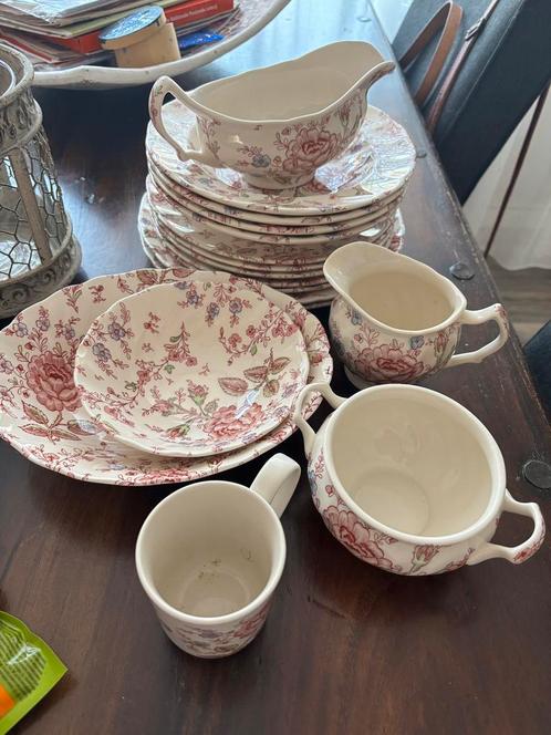 Johnson bros rose chintz servies, Antiek en Kunst, Antiek | Servies compleet, Ophalen