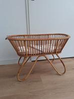 Rieten rotan poppenwieg poppenbed, Ophalen of Verzenden, Zo goed als nieuw, Babypop