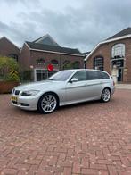 BMW 3-serie Touring 330iX E91 automaat trekhaak PANO dak, Automaat, 1800 kg, 2996 cc, Stationwagon