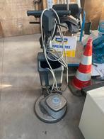 Nilfisk 421A Schrobmachine - Gebruikt, Doe-het-zelf en Verbouw, Reinigingsmachines, Ophalen of Verzenden, Gebruikt, Schrobmachine