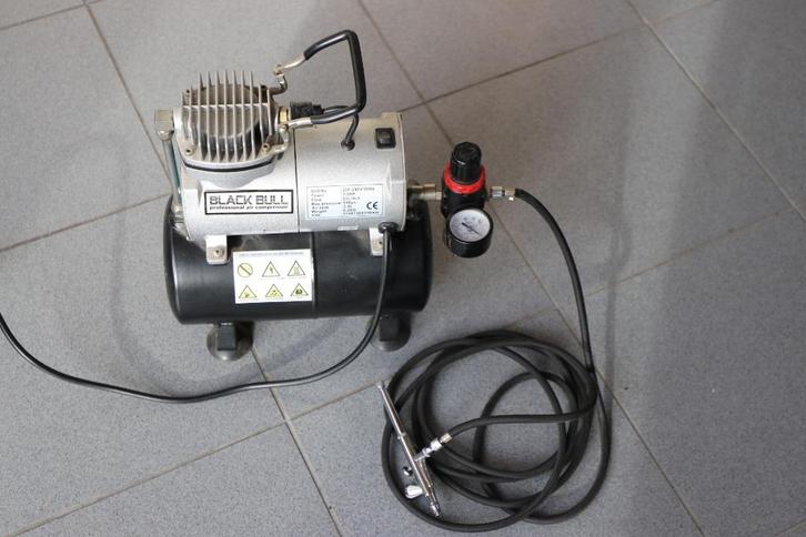 complete set airbrush spullen, Hobby en Vrije tijd, Schilderen, Gebruikt, Airbrush en Toebehoren, Ophalen of Verzenden