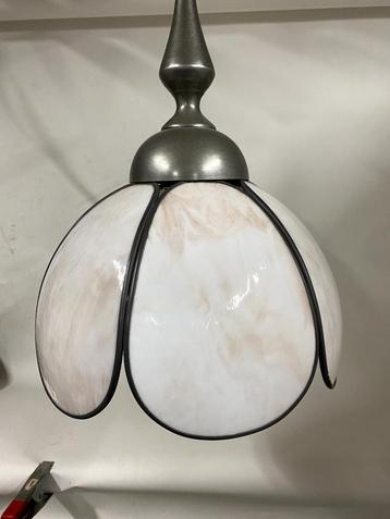 Tinnen hanglamp gebogen glas in lood beschikbaar voor biedingen