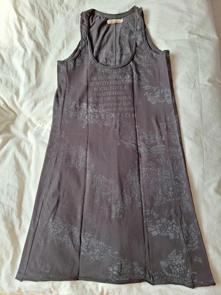 Revelation jurk S, Kleding | Dames, Jurken, Zo goed als nieuw, Maat 36 (S), Bruin, Boven de knie, Ophalen of Verzenden