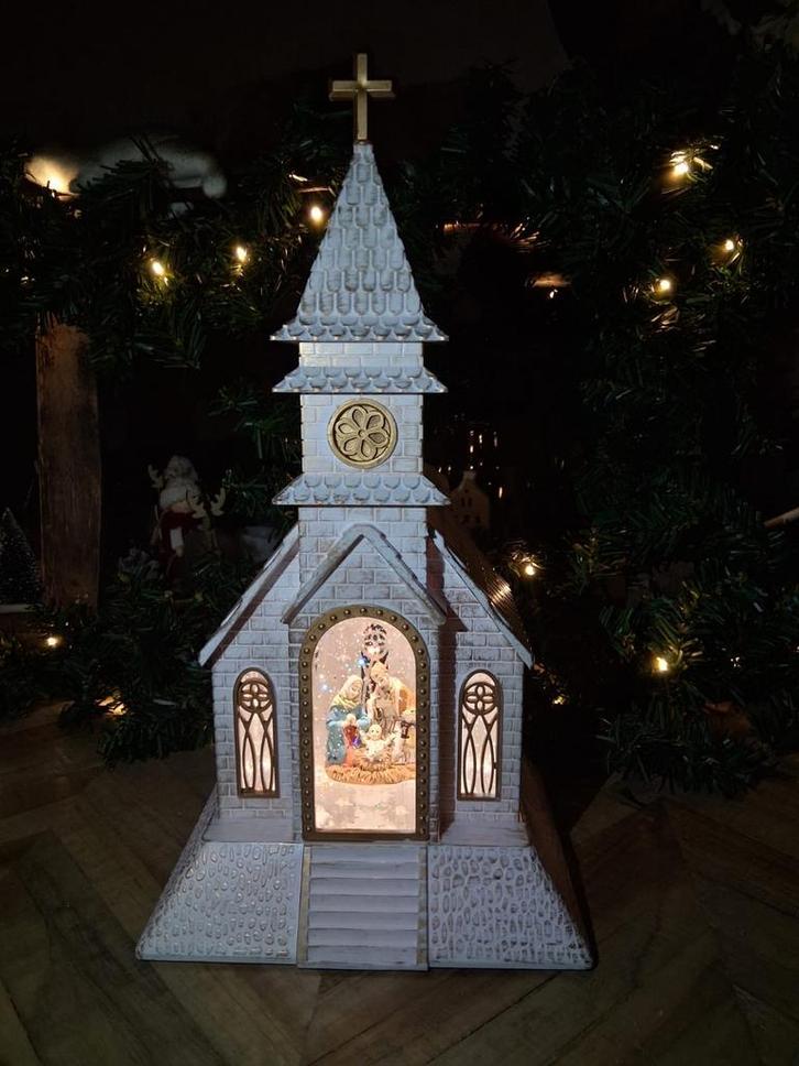 NIEUW - Kerstlamp Kerk LED met muziek, Jozef/Maria/Jezus, Diversen, Kerst, Nieuw, Ophalen of Verzenden