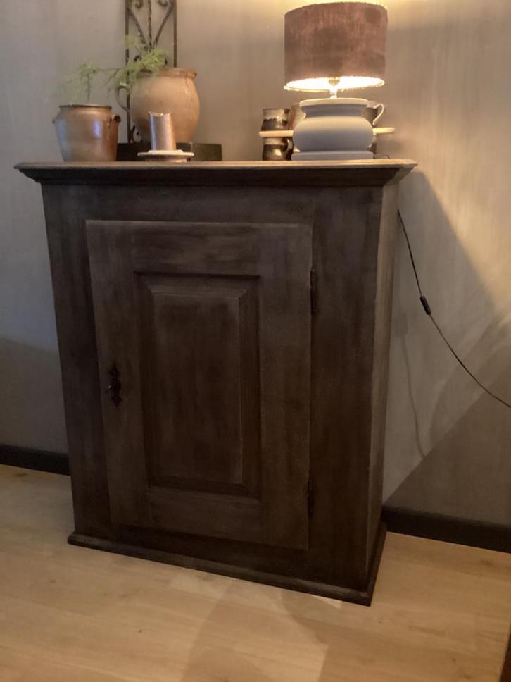 Mooie stoere sobere kast, Huis en Inrichting, Kasten | Buffetkasten, Zo goed als nieuw, Minder dan 100 cm, 100 tot 150 cm, 25 tot 50 cm