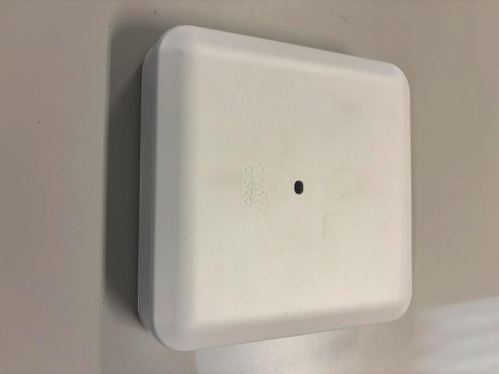Cisco Aironet 2802i-E-K9 – Enterprise Wi-Fi Access Point, Computers en Software, Routers en Modems, Zo goed als nieuw, Ophalen of Verzenden