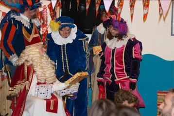 Sinterklaas en Pieten op bezoek  beschikbaar voor biedingen