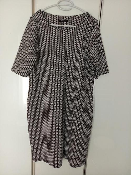 Mooie Nette Jurk Promiss Maat XXL Zwart Wit, Kleding | Dames, Jurken, Zo goed als nieuw, Maat 46/48 (XL) of groter, Zwart, Knielengte