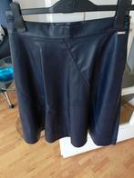 Guess leatherlook blauwe rok - Maat S - Nieuwstaat, Kleding | Dames, Rokken, Blauw, Ophalen of Verzenden, Zo goed als nieuw, Maat 36 (S)