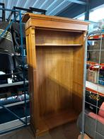 Houten kast, Ophalen