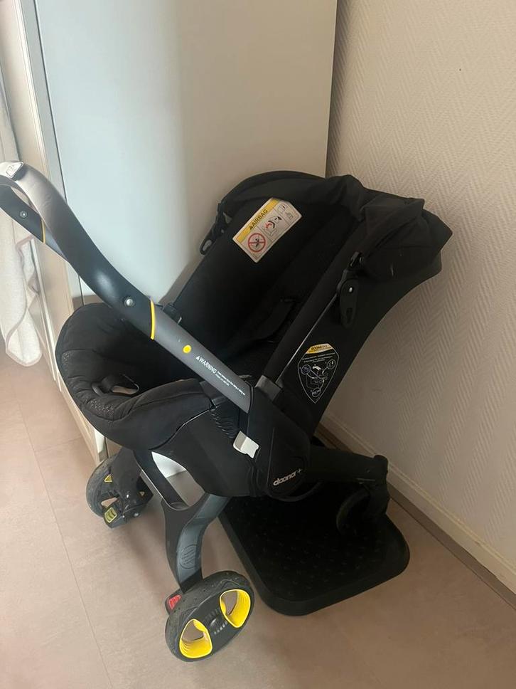Doona kinderwagen paar maanden oud, Kinderen en Baby's, Buggy's, Zo goed als nieuw, Ophalen of Verzenden