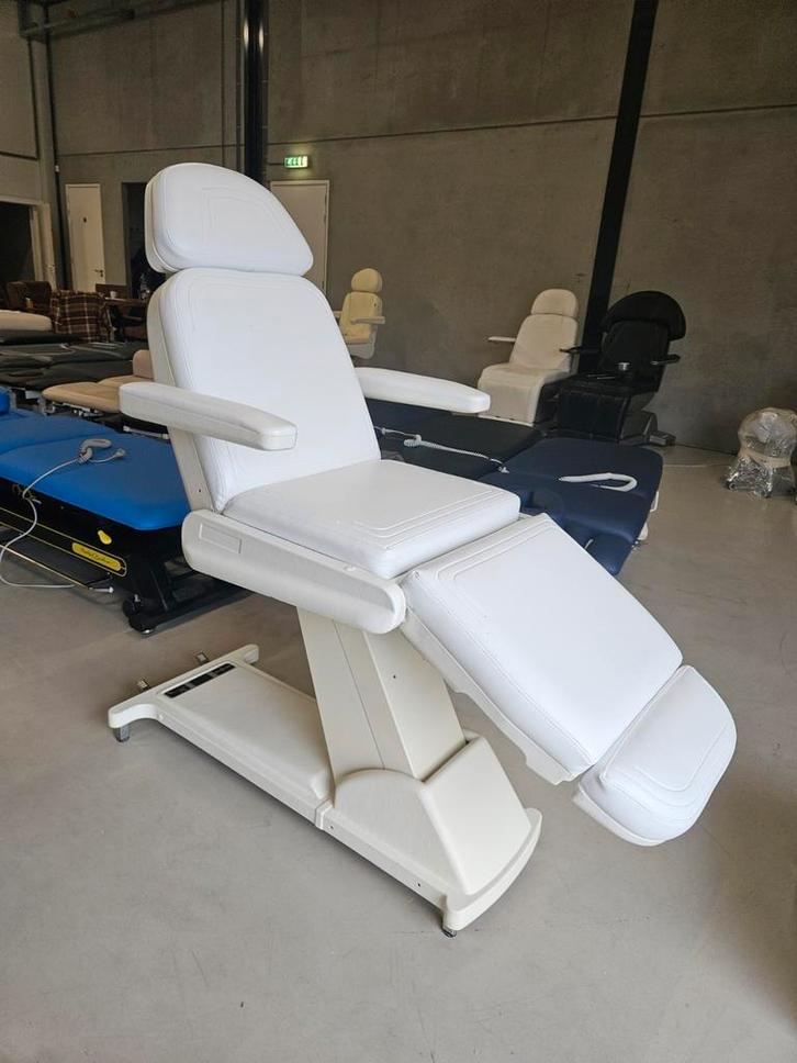 Cosmetronic, niet elektrisch, goede staat. Behandelstoel, Sport en Fitness, Massageproducten, Zo goed als nieuw, Massagetafel