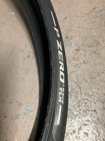 Pirelli P-Zero Speedcore 700x40c beschikbaar voor biedingen