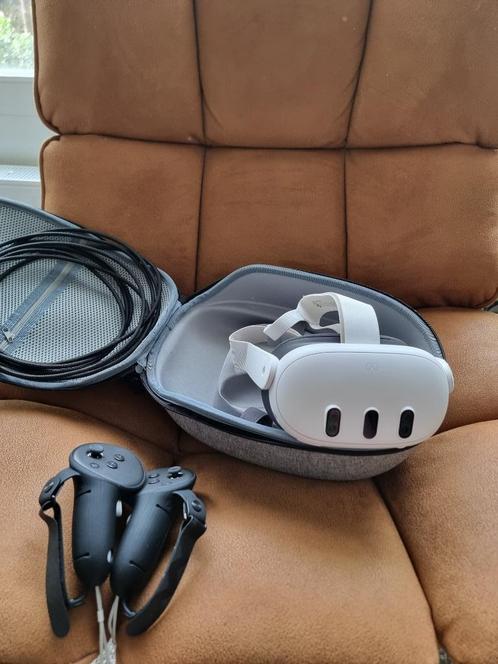 Meta Quest 3 128GB case USB-kabel siliconen grips, Spelcomputers en Games, Virtual Reality, Zo goed als nieuw, Overige platformen