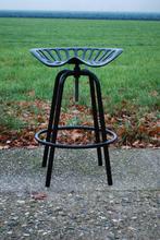 Draaikruk met tractorzitting, Huis en Inrichting, Krukjes, Ophalen, Gebruikt, Staal, In hoogte verstelbaar