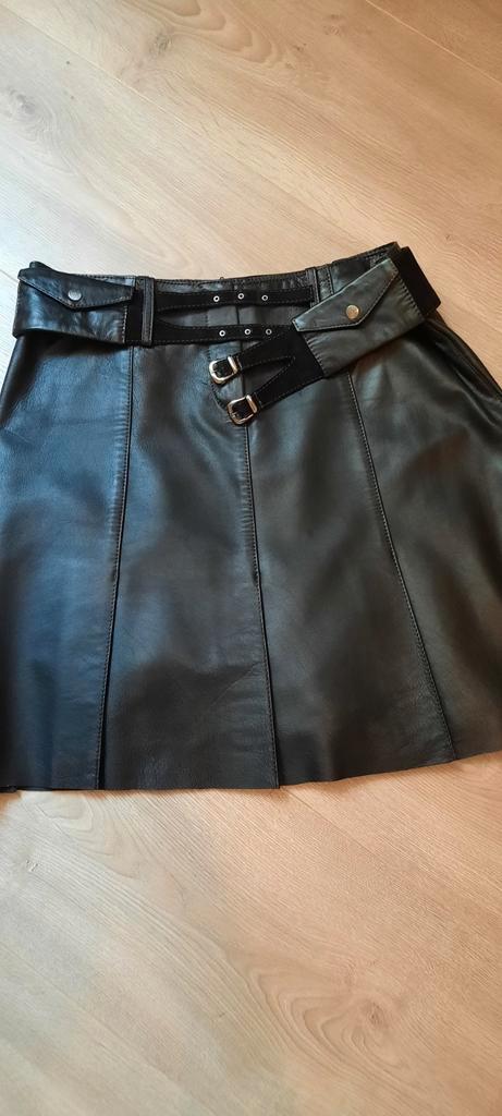 ARMA Leren Rok, Kleding | Dames, Rokken, Zo goed als nieuw, Maat 38/40 (M), Zwart, Knielengte, Ophalen of Verzenden