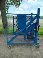 Container kantelaar, Ophalen