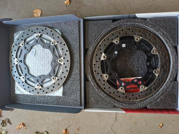 Originele remschijven r6 rj27 beschikbaar voor biedingen