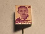 Plastic PIET FRANSEN FEIJENOORD VOETBALLER Speld (Rood/Wit)., Verzamelen, Speldjes, Pins en Buttons, Verzenden, Zo goed als nieuw