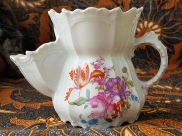 Mooie antieke Engelse scheerkom van porselein met bloemen. beschikbaar voor biedingen