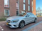 Mercedes-Benz CLA 180 1.6 90KW Blue Eff. Edit. 2014 Grijs, Auto's, Voorwielaandrijving, 65 €/maand, Zwart, 4 cilinders