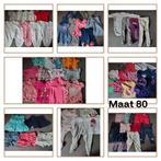 Bananendoos vol meisjeskleding maat 80 - €35, Ophalen of Verzenden