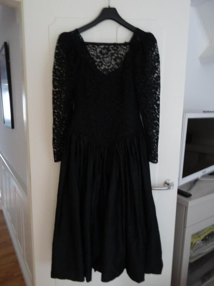 Prachtige handgemaakte jurk, Kleding | Dames, Gelegenheidskleding, Nieuw, Overige typen, Maat 38/40 (M), Zwart, Ophalen of Verzenden