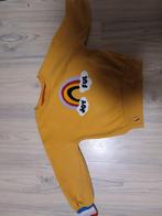 Gele trui met regenboog - Zo goed als nieuw!, Kinderen en Baby's, Ophalen of Verzenden, Zo goed als nieuw, Onbekend, Jongen of Meisje