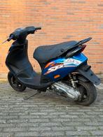 125cc Zip Duitse papieren - rijd goed ! - kickenlopen, Fietsen en Brommers, Scooters | Piaggio, Ophalen, Tweetakt, Gebruikt, Overige modellen