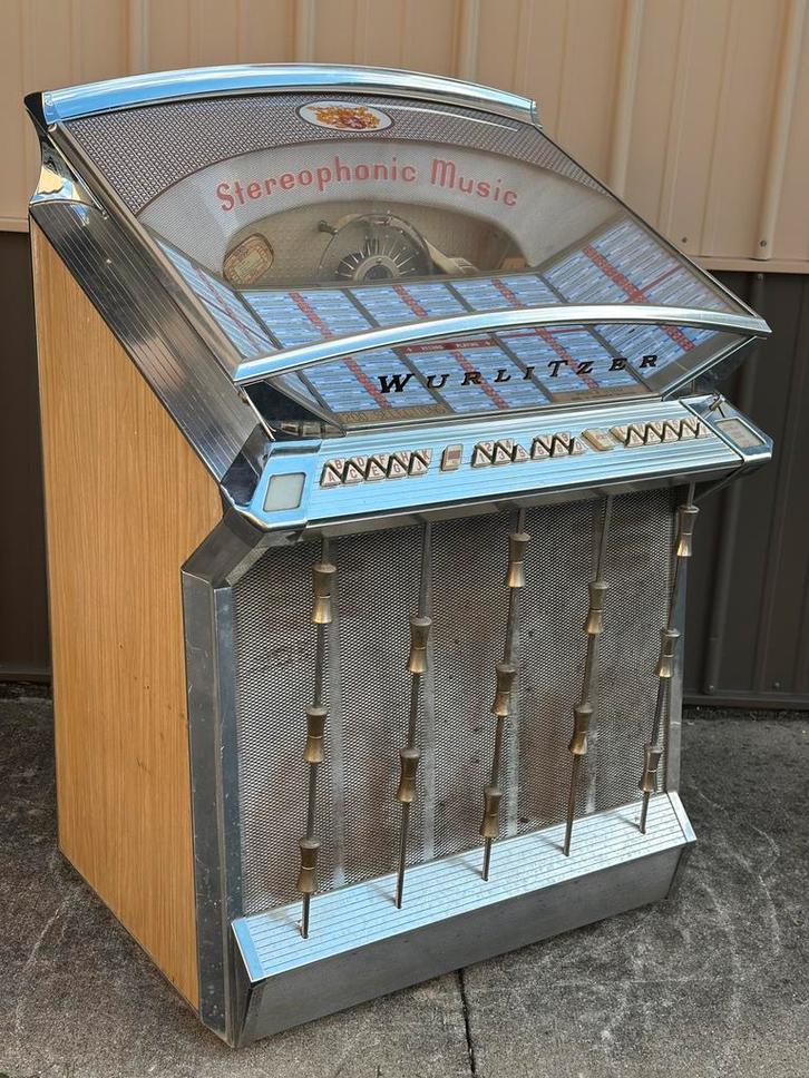 Geweldig mooie originele Wurlitzer model 2500 jukebox, Verzamelen, Automaten | Jukeboxen, Zo goed als nieuw, Wurlitzer, 1950 tot 1960