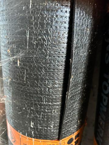 Dakleer - 3 Volle Rollen beschikbaar voor biedingen