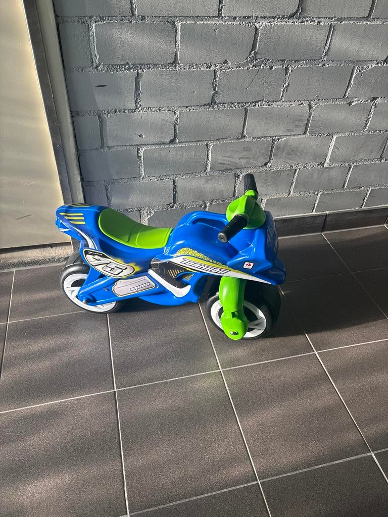 Loopmotor  groen blauw, Kinderen en Baby's, Speelgoed | Buiten | Voertuigen en Loopfietsen, Ophalen of Verzenden, Zo goed als nieuw
