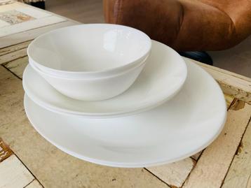 Gratis IKEA Servies Set - 2 Personen - glas beschikbaar voor biedingen
