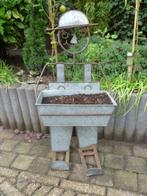 Mannetje met (los) plantenbakje. Vintage. IJzer., Ophalen, Gebruikt, Tuin, Metaal