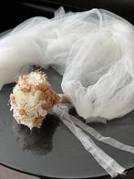 Boeket en sluier, Ophalen, Zo goed als nieuw, Wit, Accessoires