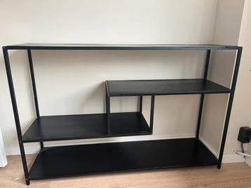 Zwart Sidetabel beschikbaar voor biedingen