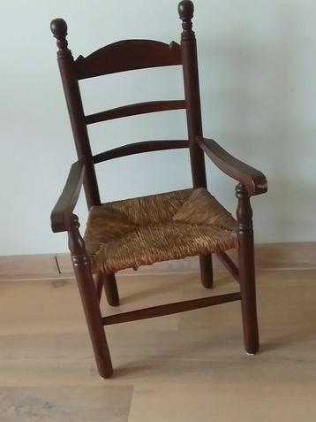 Oud kinderstoeltje,  biezen zitting beschikbaar voor biedingen